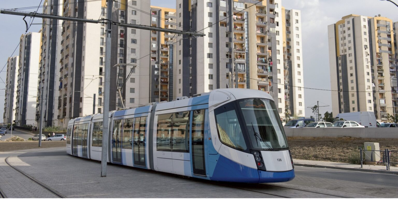 Stationnement sur les voies du Tramway : Le wali d’Alger sévit - Réveil d'algérie
